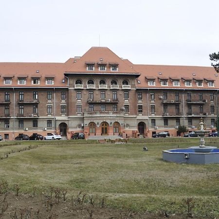 Hotel Triumf Букурещ Екстериор снимка