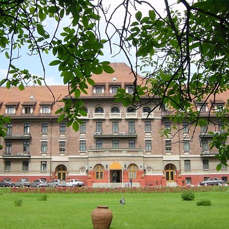 Hotel Triumf Букурещ Екстериор снимка