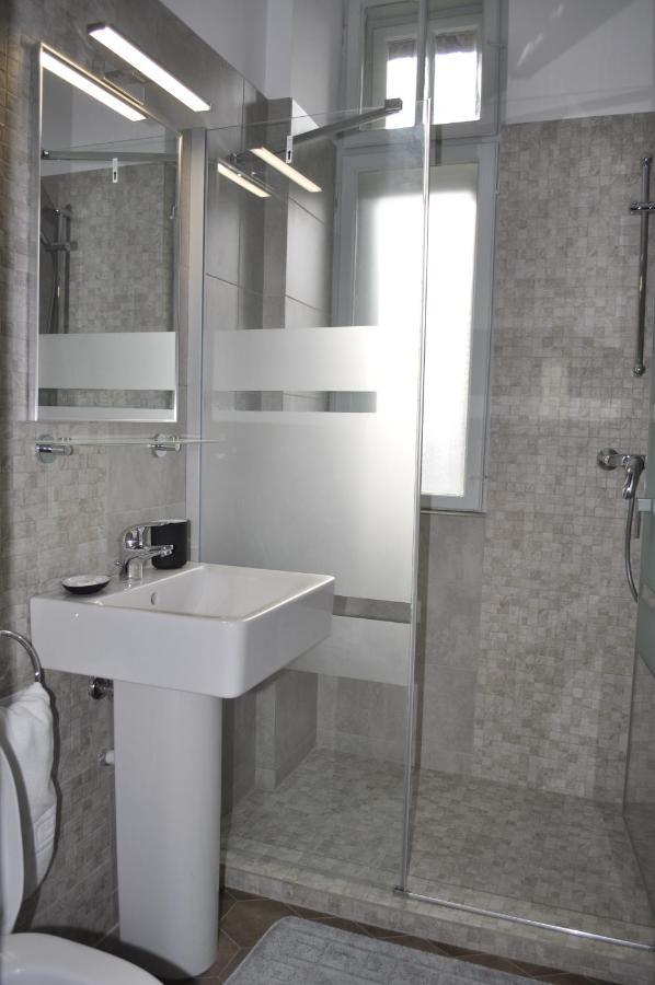 Hotel Triumf Букурещ Екстериор снимка