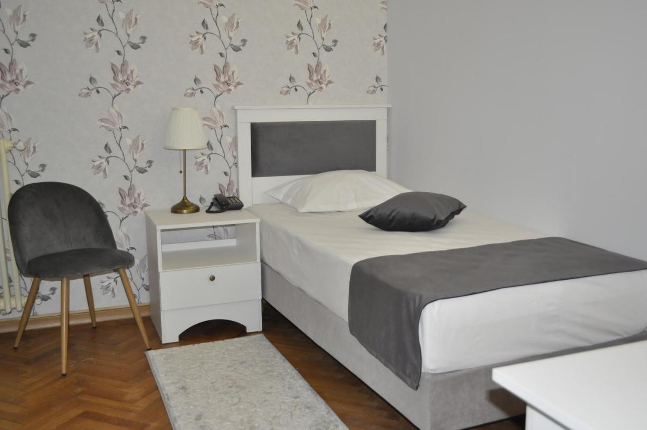 Hotel Triumf Букурещ Екстериор снимка